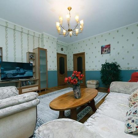 Three-Room Apartments At The Polytechnic Institute Κίεβο Εξωτερικό φωτογραφία