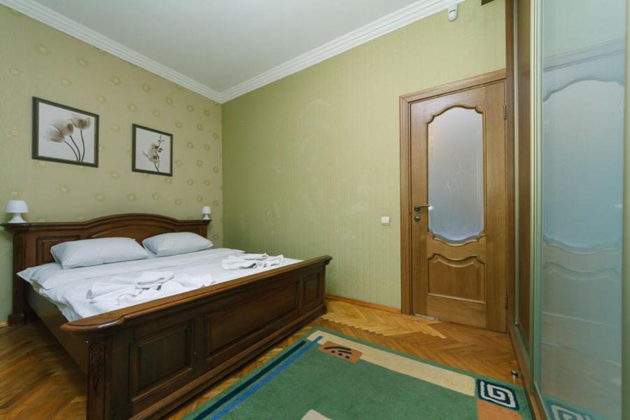 Three-Room Apartments At The Polytechnic Institute Κίεβο Εξωτερικό φωτογραφία